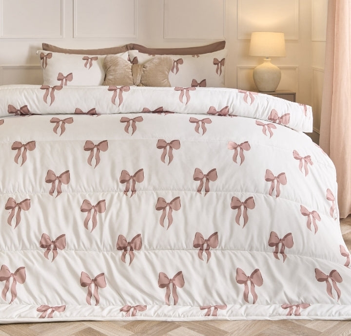 Bow Print Coverless 10.5 Tog Duvet Set - Ivory