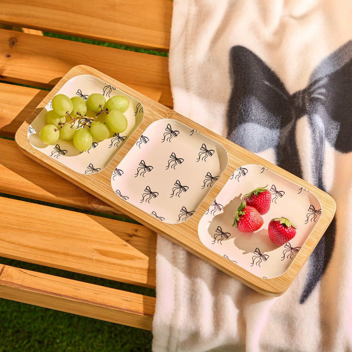 Bow Print Bamboo 3-Section Picnic Serving Board - Monochrome