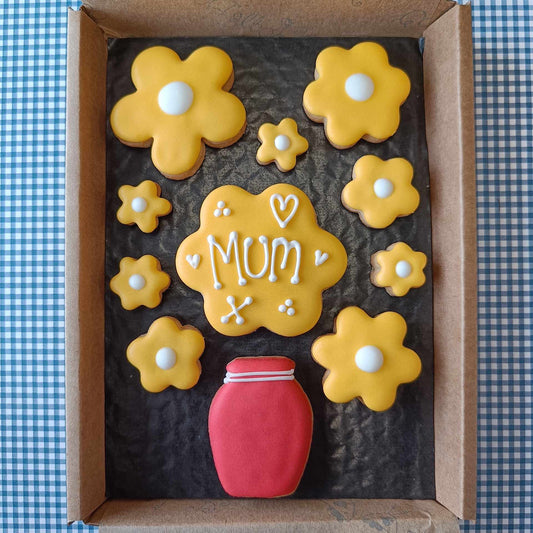 Vase of flowers Cookie Box (Medium)