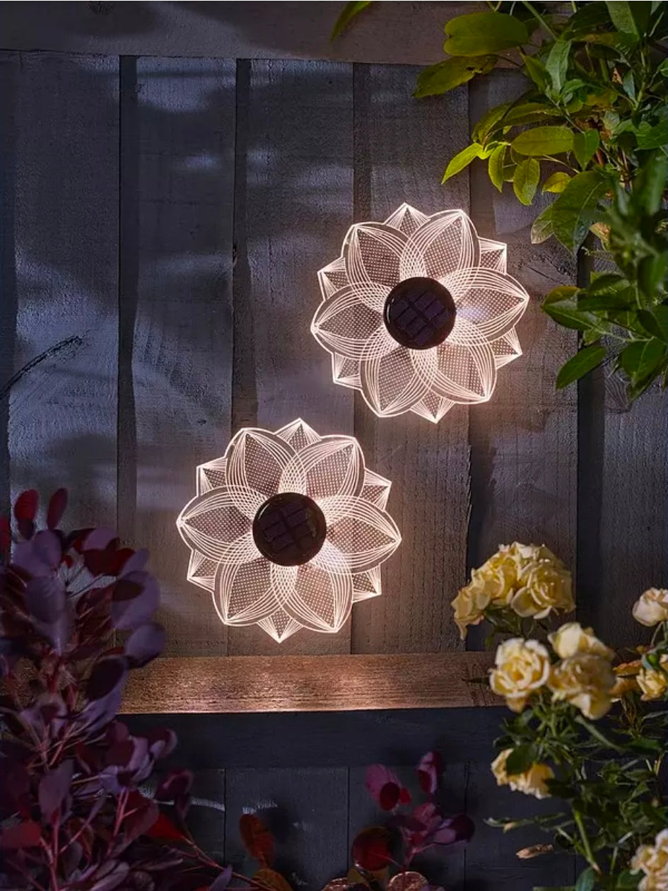 Solar flower wall light with warm white LEDs set 2