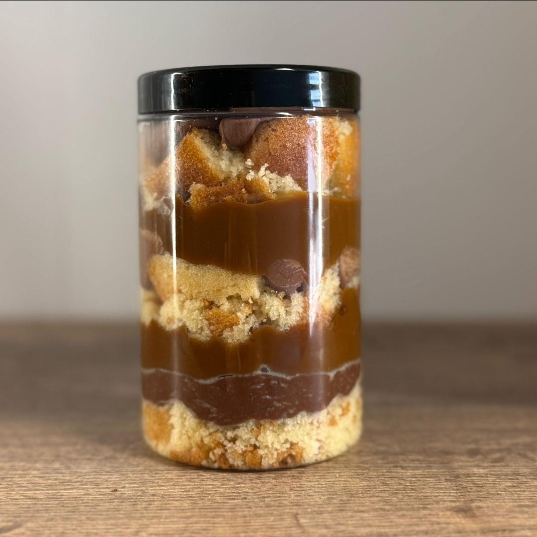 Cake jar